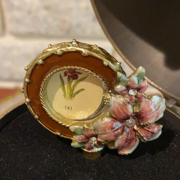 Decorative new musical faberge egg - Picture 9 of 9